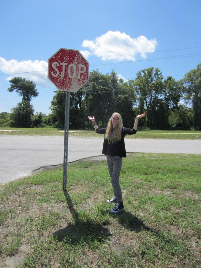 QUESTIONABLE TRAFFIC SIGN CAUSES HOLDUP