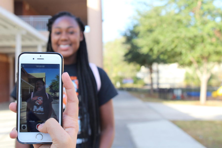 Senior Makyla Daniels stars in the Canadian documentary Girls on The Bus.