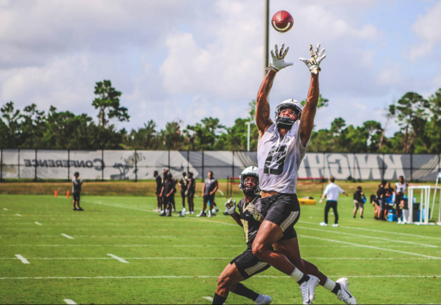 Alumni Gabriel Davis (class of 2016) reaches for great heights as a UCF football player.