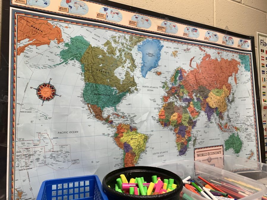 Do you know your geography? Reporter Phoebe Sousa questions students at Seminole High School and the results are shocking! 