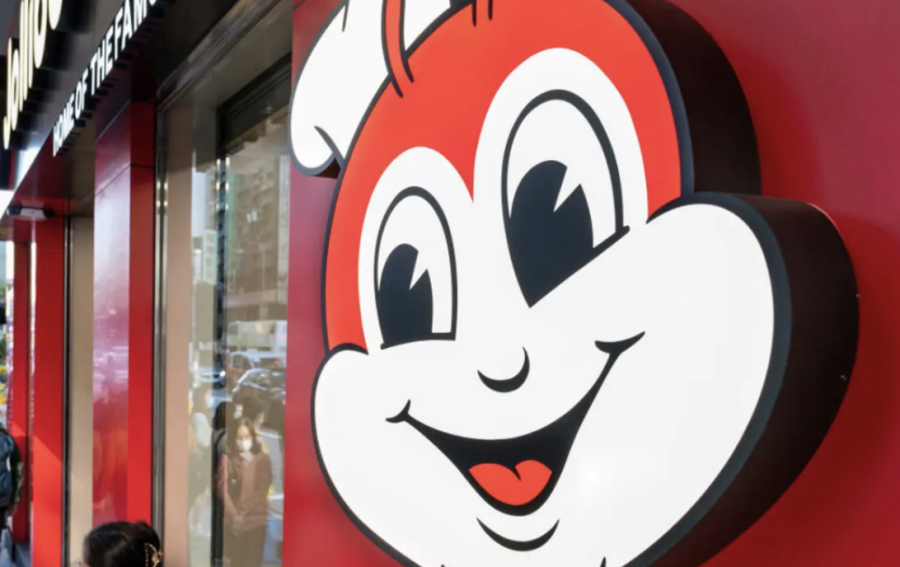 Jollibee, a famous fast food chain, has opened in Orlando!