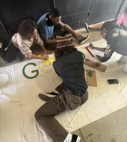 Featured above are students working to make a poster for the BSU talent show! 
(insta: seminolebsu)